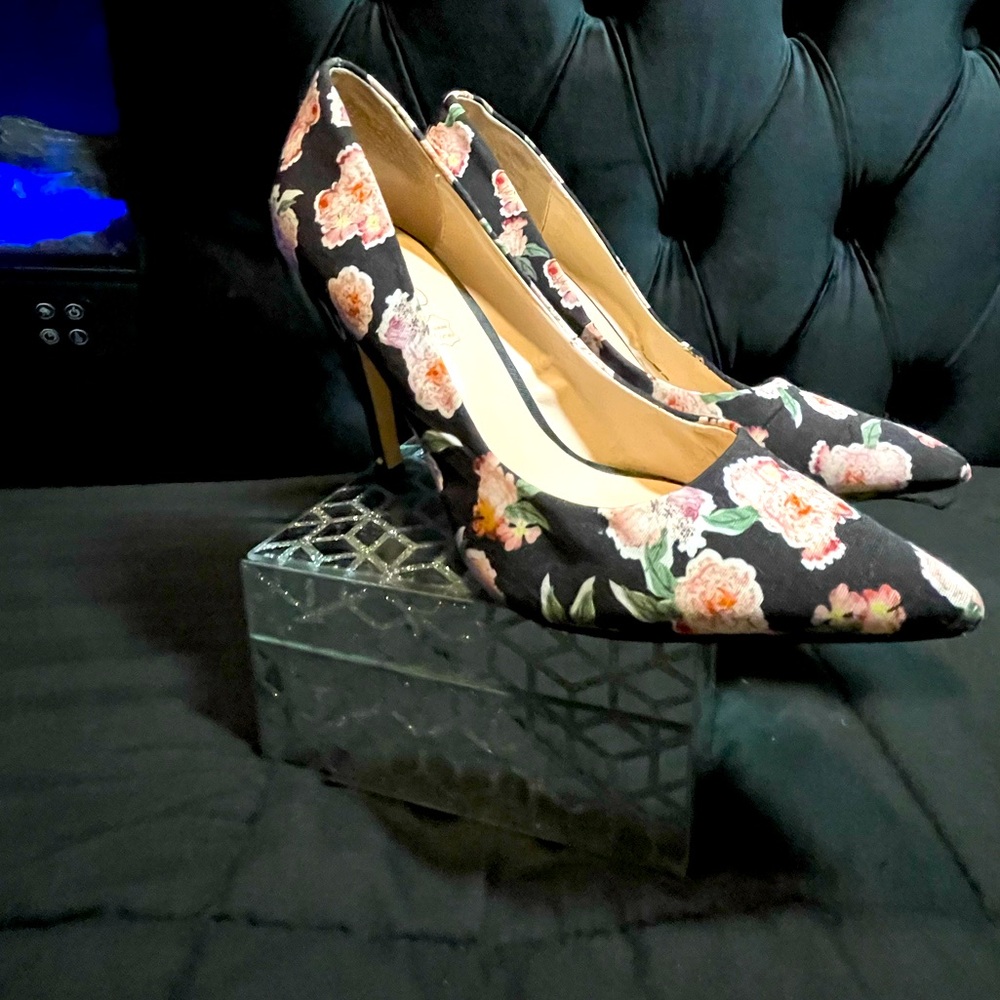 Women’s Aldo Black Floral Heels